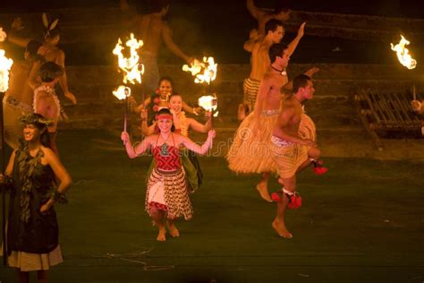 Hawaiian Dance editorial stock image. Image of island - 8029304