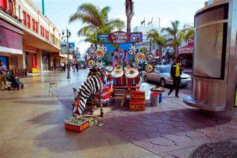 How to Cross the Tijuana Border