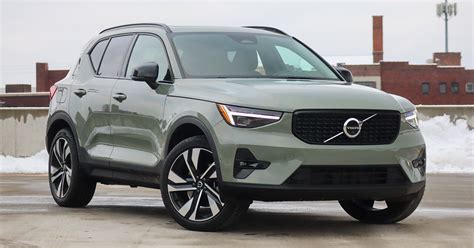 Volvo Xc40 Off Road: Khám Phá Sức Mạnh Và Thể Thao Trên Mọi Địa Hình