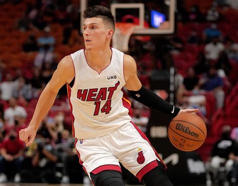 3 reasons Tyler Herro will win the Sixth Man of the Year award this ...