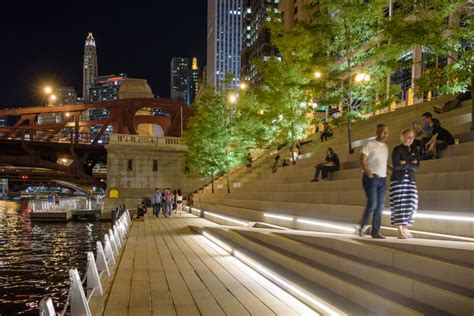 7 Things You Didn't Know About the Chicago Riverwalk | Choose Chicago