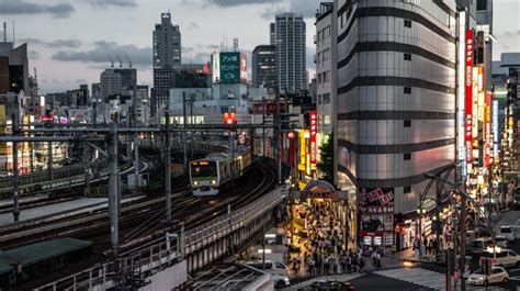 The JR Yamanote line: Getting around Tokyo | JRailPass