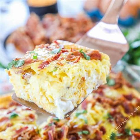 The BEST Breakfast Casserole with Bacon - Easy Family Recipes