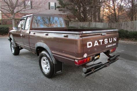 $5,900 1981 Datsun 720 DX King Cab 4×4 | Barn Finds