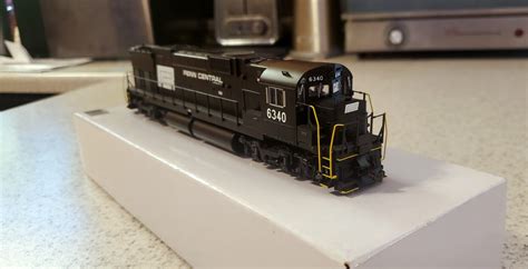 Bowser 24402 HO Scale Penn Central Alco C430 Diesel Engine #6340 ESU ...