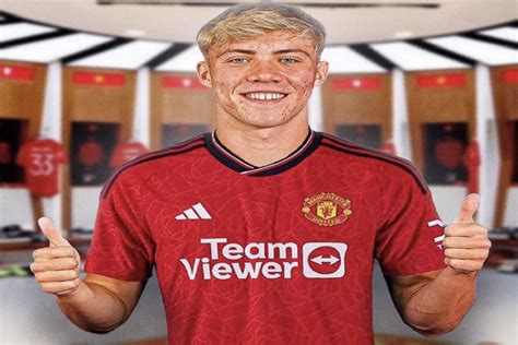 Rasmus Hojlund Resmi Gabung Man United - Vivagoal.com