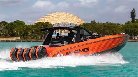 Mercedes-AMG's New Cigarette Boat Has 2,250 Horsepower