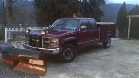 Buy used 1995 chevy 2500 diesel work truck , tool box bed , lift gate ...