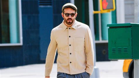 The Ryan Reynolds Guide to Nice, Normal Outfits | GQ