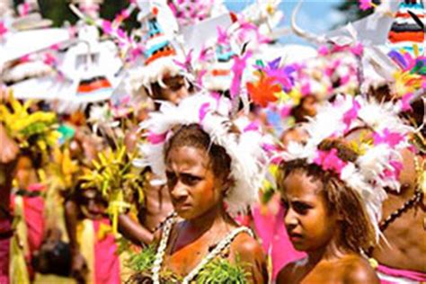 Madang Festival - PNG Nature & Cultural Tours - Dive Discovery PNG