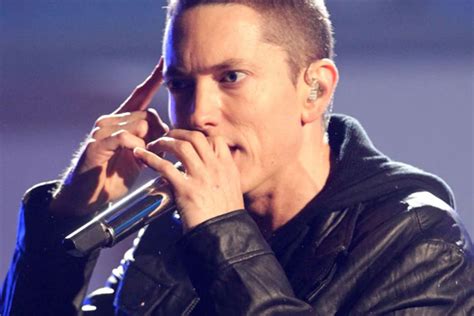 Eminem, ‘Space Bound’ – Song Spotlight