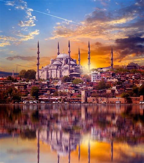 Places To Visit In Istanbul : The Ultimate Guide To The City