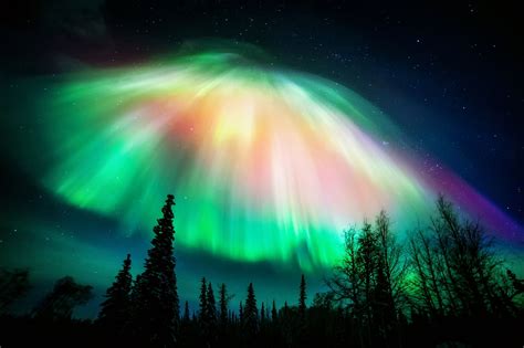 Cosmic rainbow - Deep into the North, seeking Aurora in one of the most ...