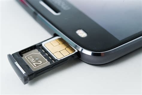 Best dual-SIM phones for travelling | giffgaff