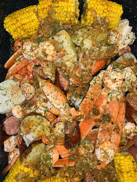 Garlic Butter Seafood Boil Sauce | Seafood boil recipes, Seafood butter ...