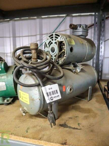 Gast Air Compressor - Roller Auctions