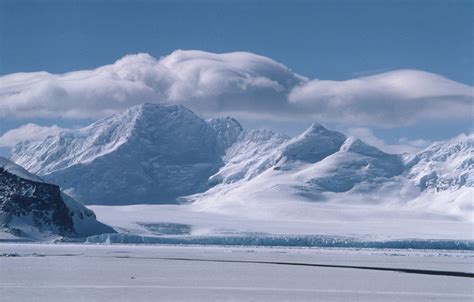 Antarctica mountains 3