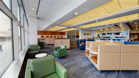 The Club SEA, Concourse S – The Club Airport Lounges