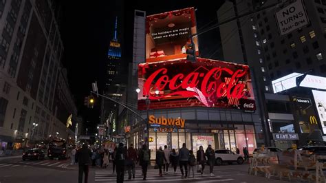 Coca Cola's 3D Anamorphic Billboard in New York | Ad Library