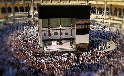 What is inside the Kaaba "Kabah"? (360° degree VIEW) | islamtics