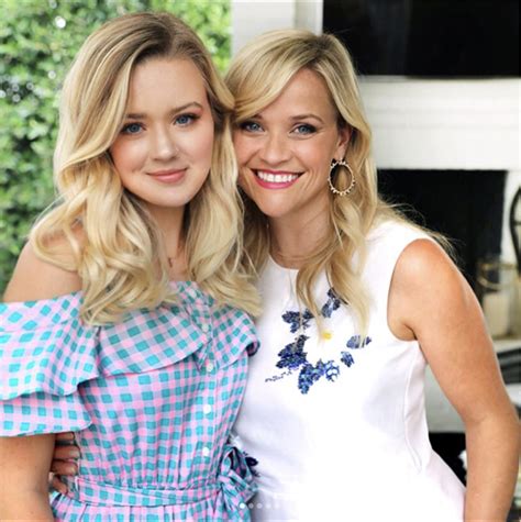 Reese Witherspoon Celebrates Clothing Line With Daughter Ava | Celeb ...