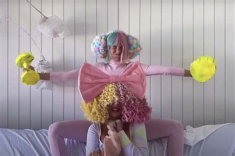 Sia, Maddie Ziegler Throw Pancakes for ‘Together’ on ‘Fallon’ | KFMU ...