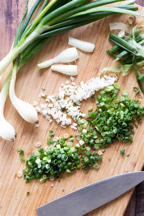 How to Slice Green Onions, Scallions, and Spring Onions - always use butter