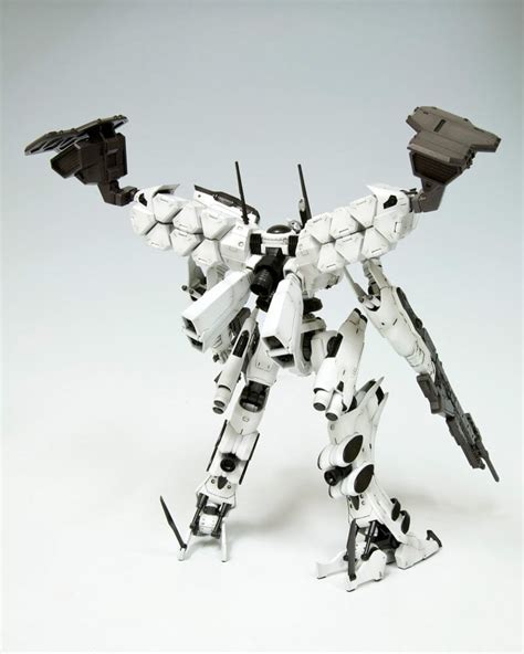 Armored Core Variable Infinity White Glint (Line Ark) Model Kit – USA ...