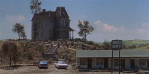 Hitchcock Psycho Fans Are Going To Hate Bates Motel