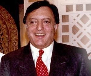 Mansoor Ali Khan Pataudi Biography - Facts, Childhood, Family Life ...