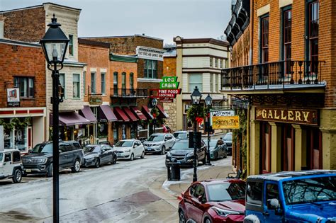 Historic Galena, Illinois - Purple Light Vacations