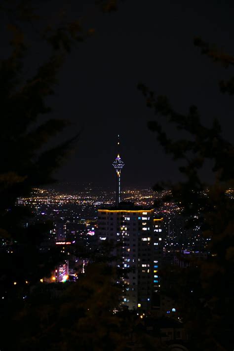 Tower in City at Night · Free Stock Photo