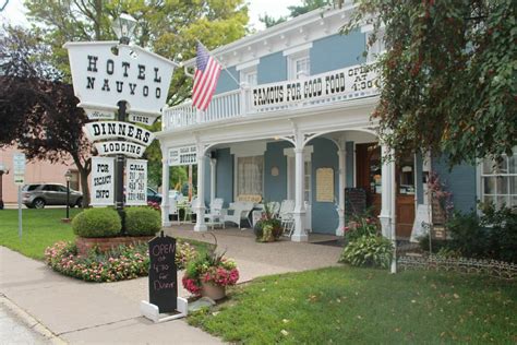 HOTEL NAUVOO℠ HISTORIC INN & RESTAURANT (IL): opiniones, comparación de ...