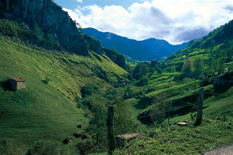 Valles Pasiegos | Gran Hotel Suances - Cantabria