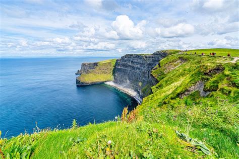 The Ultimate Guide to Visiting the Cliffs of Moher in Ireland