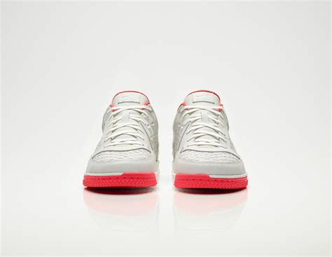 Nike Woven Street Gato - Nike News