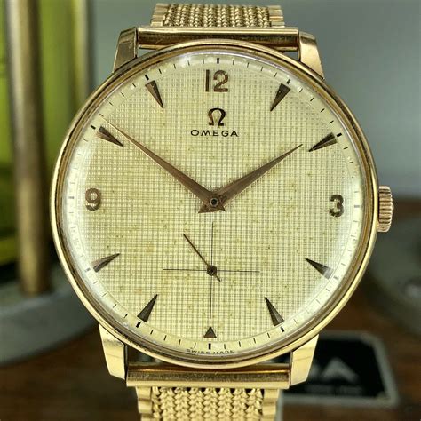 1962 Vintage Omega 2877 Solid 18k Gold Oversize Caliber 266 With Unique ...