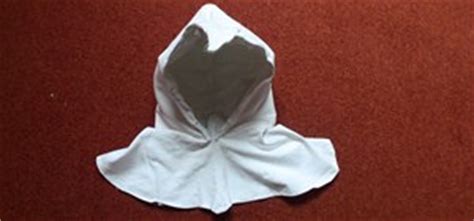 How to Sew the hood for an Altair for Assassin's Creed costume ...