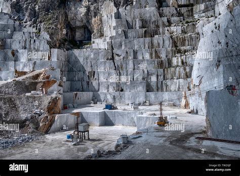 Italy Tuscany Massa Carrara - marble quarries Stock Photo - Alamy