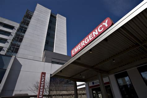 COVID-19 outbreak at PeaceHealth Southwest infects 10 patients, four staff