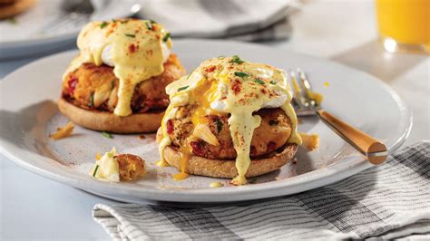 Crab Benedict