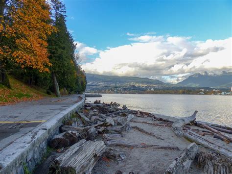 Stanley Park Seawall - Vancouver un autumn | #ExperienceTransat ...