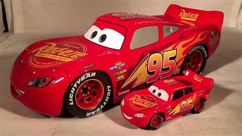 Review: Disney-Pixar Cars 3: Lightning McQueen #95 Rust-Eze 1/24 Jada ...