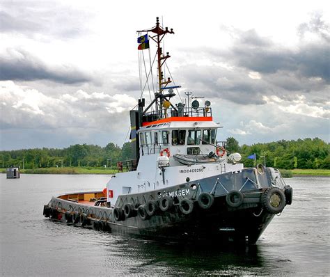 Tugboat , Vehicles, HQ Tugboat HD wallpaper | Pxfuel