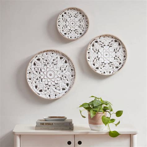 Madison Park Medallion Trio 3-Piece Natural/White Carved Wood Wall ...