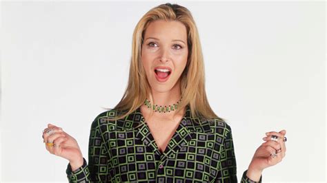 Lisa Kudrow Shares What Her Friends Character, Phoebe Buffay, Would Be ...