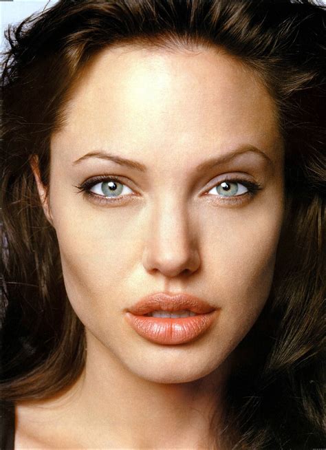 Source: Wikimedia | Angelina jolie lips, Angelina jolie makeup ...