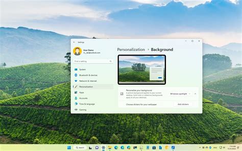 How to enable Spotlight desktop wallpapers on Windows 11 - Pureinfotech