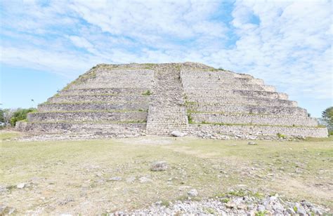 A Day in Izamal: The Magic Town & Its Massive Pyramid – Sailingstone Travel