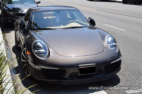 Porsche 911 spotted in Beverly Hills, California on 07/28/2016